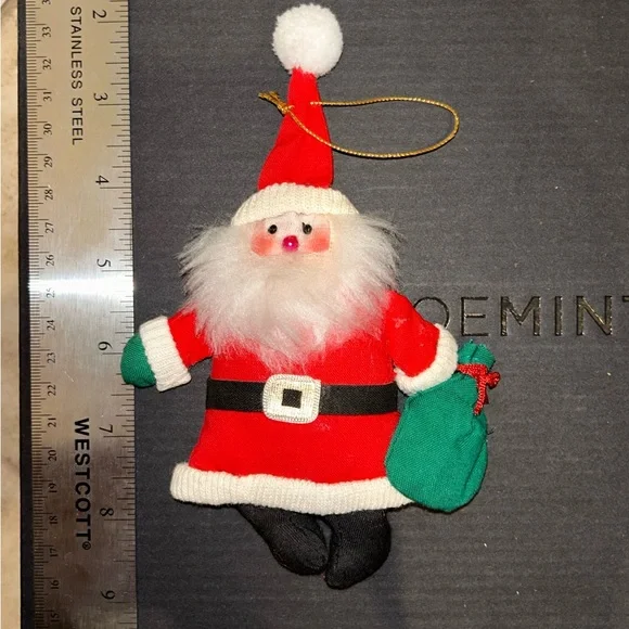 🎅Bundle of 5 Festive Plush Christmas Ornaments - Picture 3 of 10